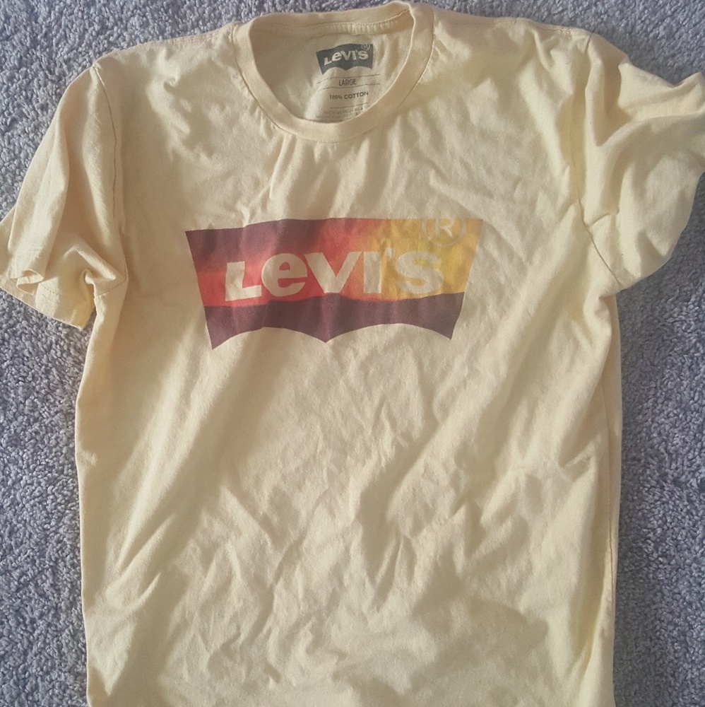 Levi Tshirt